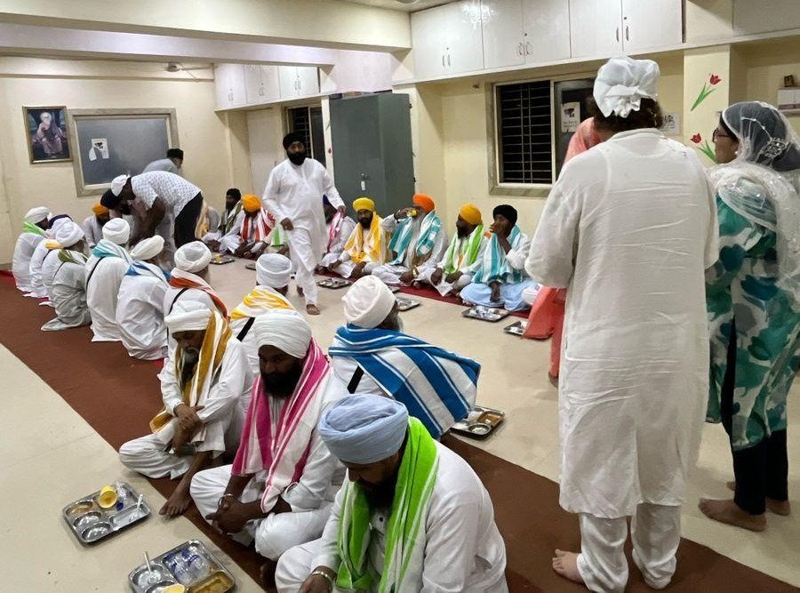 Langar seva 1